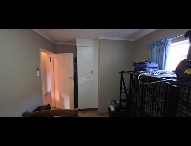 3 BEDROOM FREEHOLD TO LET IN DIE HEUWEL
